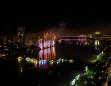 Pháo hoa Đà Nẵng 2019 (Diff 2019) Pháo hoa Đà Nẵng 2019 (Diff 2019)